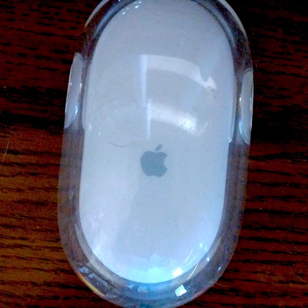 Apple Desktop Computer Keyboard, and mouse included All up to date software.